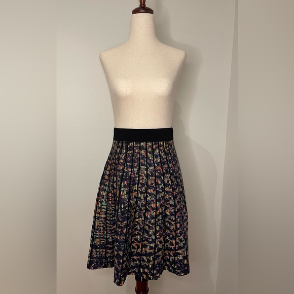 Sioni High waisted skirt - Picture 1 of 5